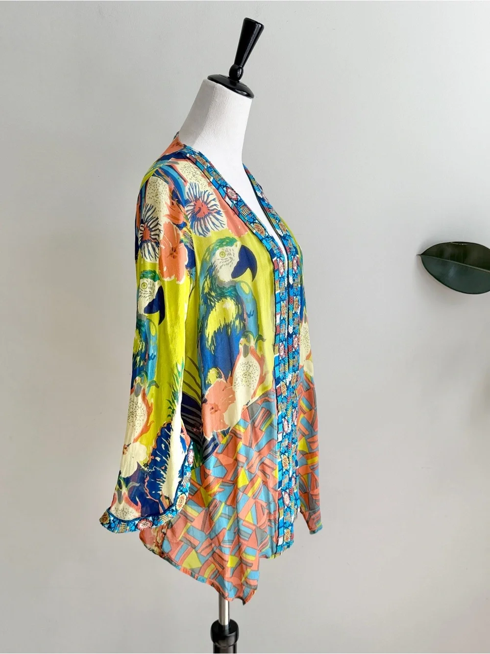 Soft Surroundings Parrot Kimono Bright Colorful Resort Coverup Open Cardigan L - Picture 3 of 9